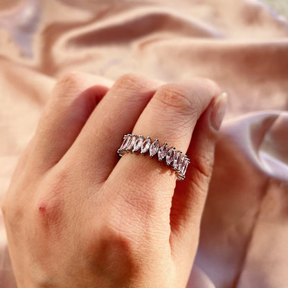 [Amore Jewelry]Gorgeous Marquise Cut Tennis Ring