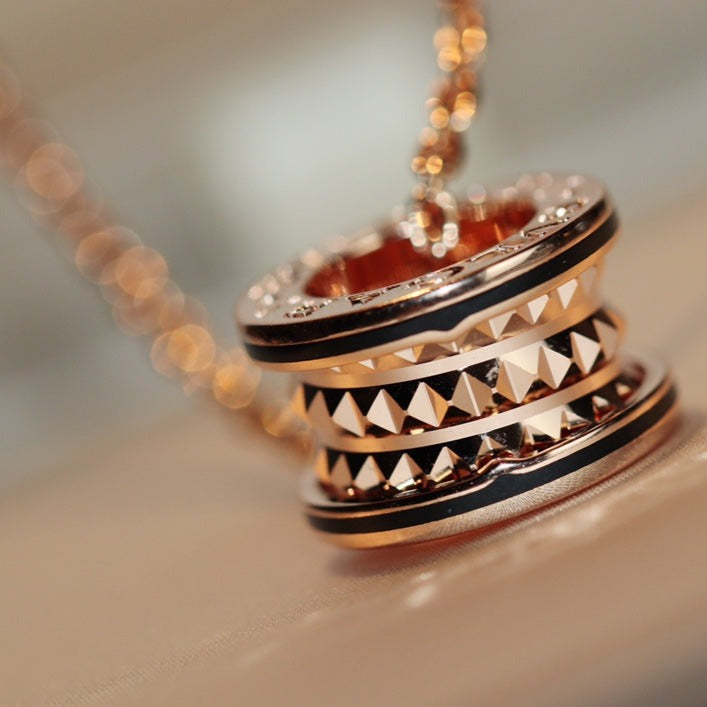 [Opulent Aurora]ZERO 1 ROCK PEDANT PINK GOLD BLACK NECKLACE