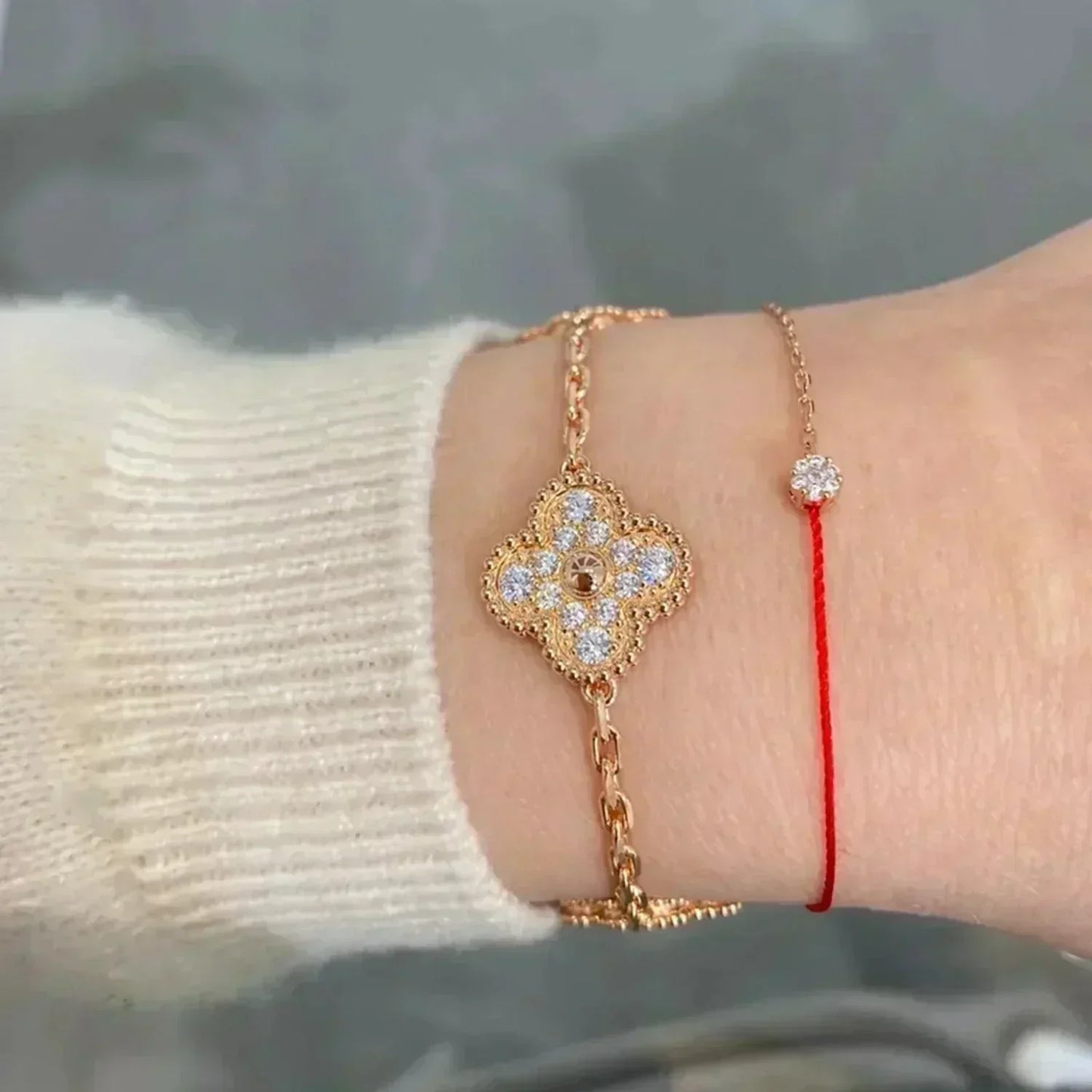 [Opulent Aurora]CLOVER 5 MOTIFS  FULL DIAMOND BRACELET