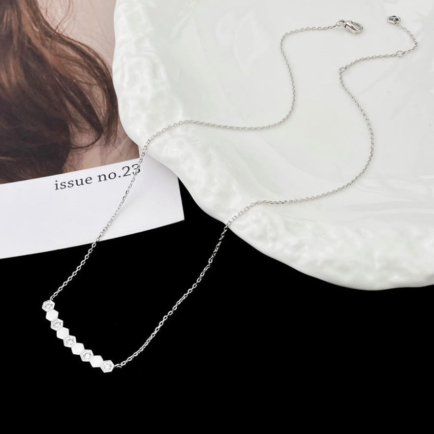 [Opulent Aurora]BEE MY LOVE DIAMOND NECKLACE