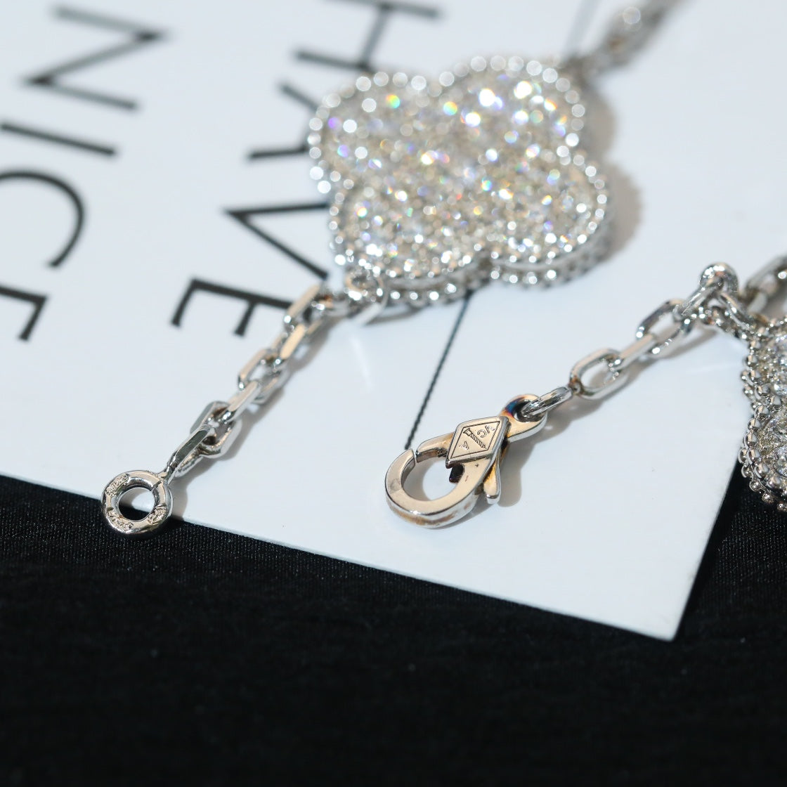 [Opulent Aurora]CLOVER BRACELET 5 MOTIF SILVER DIAMOND PAVED