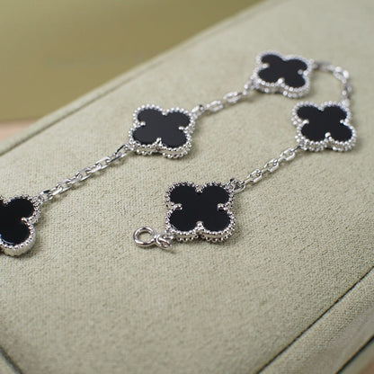[Amore Jewelry] CLOVER 5 MOTIF ONYXS BRACELET COLLECTION