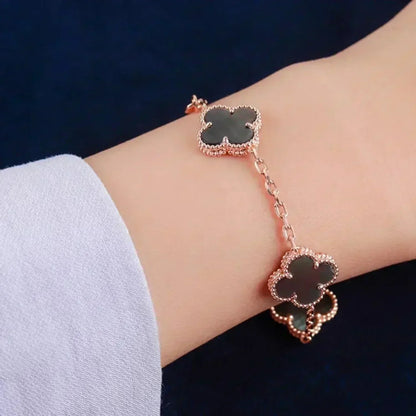 [Amore Jewelry]CLOVER 5 MOTIF GRAY MOP  BRACELET
